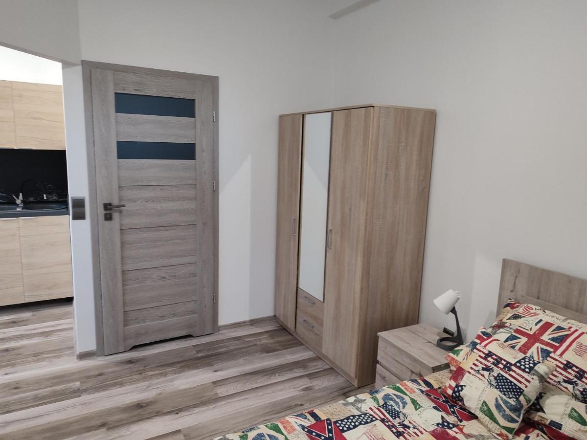 Apartment Szare Miraze